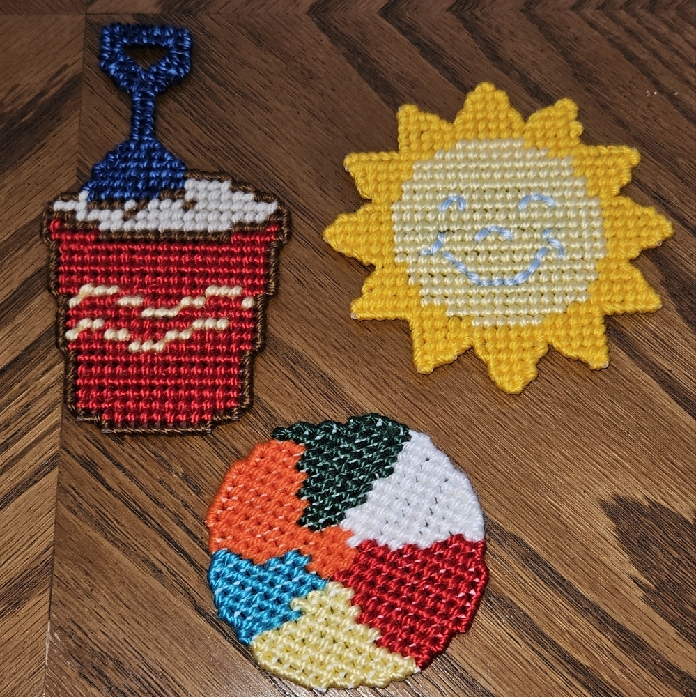 Plastic Canvas Vintage Handmade Beach Themed Refrigerator Magnet Set Of 3